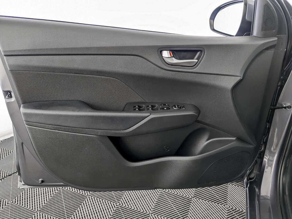 Hyundai Solaris б/у, 2021, Автоматическая. Фото: #14