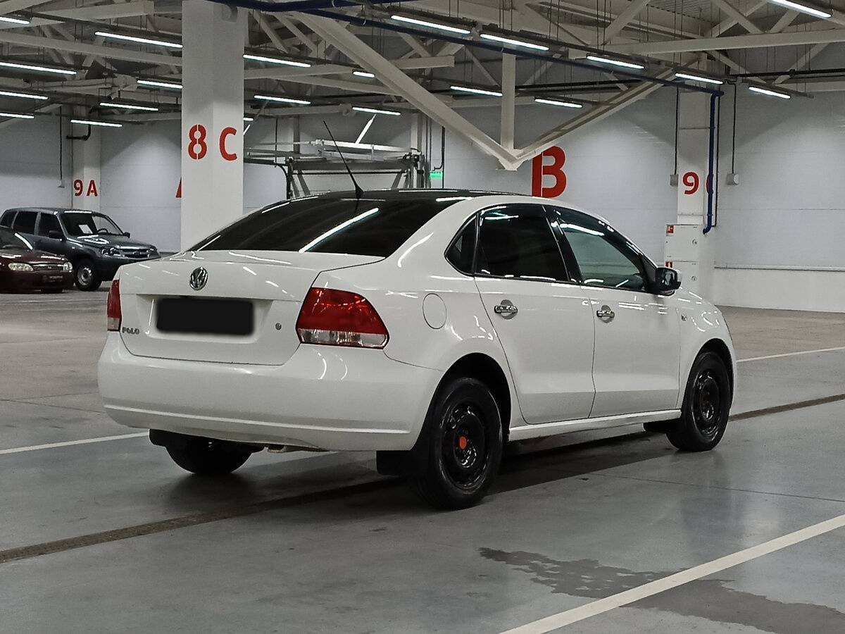 Volkswagen Polo б/у, 2013, Механическая. Фото: #4