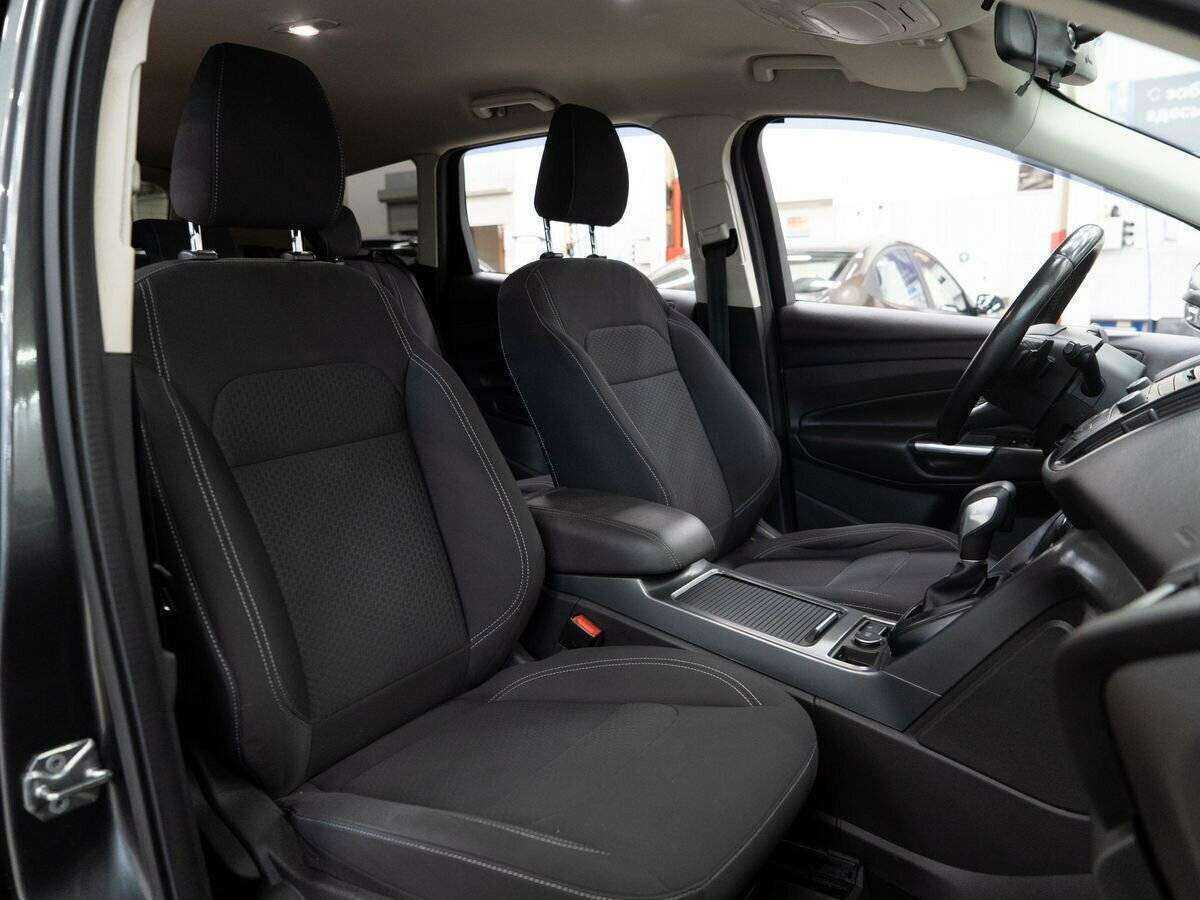 Ford Kuga б/у, 2017, Автоматическая. Фото: #8