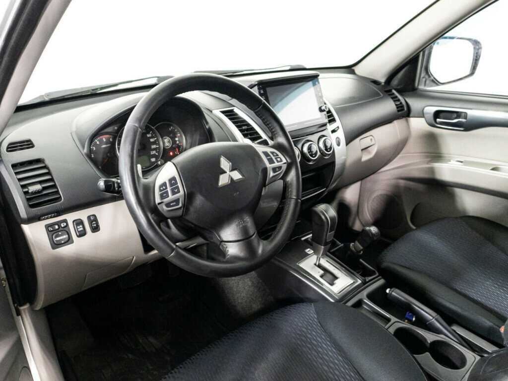 Mitsubishi Pajero Sport б/у, 2014, Автоматическая. Фото: #10