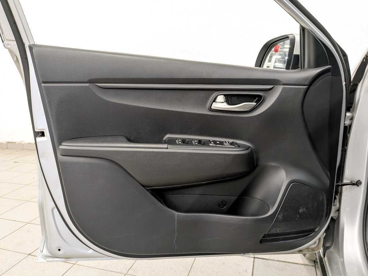 Kia Rio б/у, 2020, Автоматическая. Фото: #18