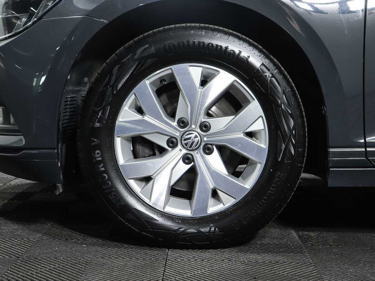 Volkswagen Passat б/у, 2017, Роботизированная. Фото: #19