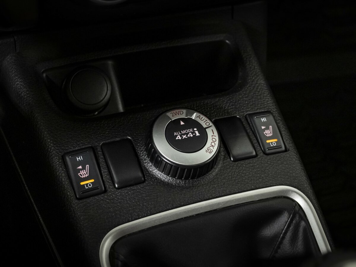 Nissan X-Trail б/у, 2014, Механическая. Фото: #12