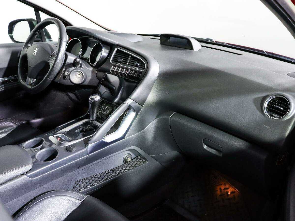 Peugeot 3008 б/у, 2012, Автоматическая. Фото: #6