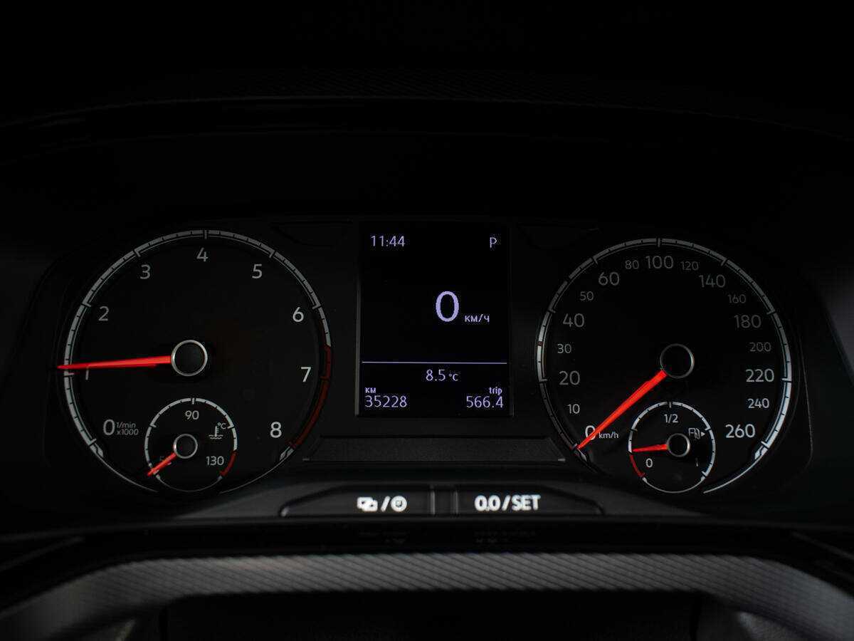 Volkswagen Polo б/у, 2020, Роботизированная. Фото: #9