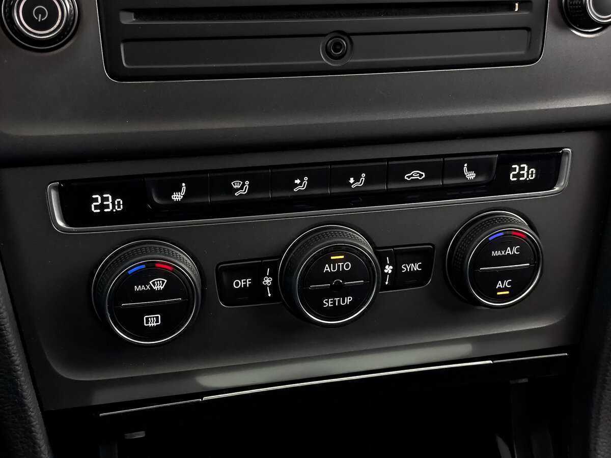 Volkswagen Golf б/у, 2014, Механическая. Фото: #20