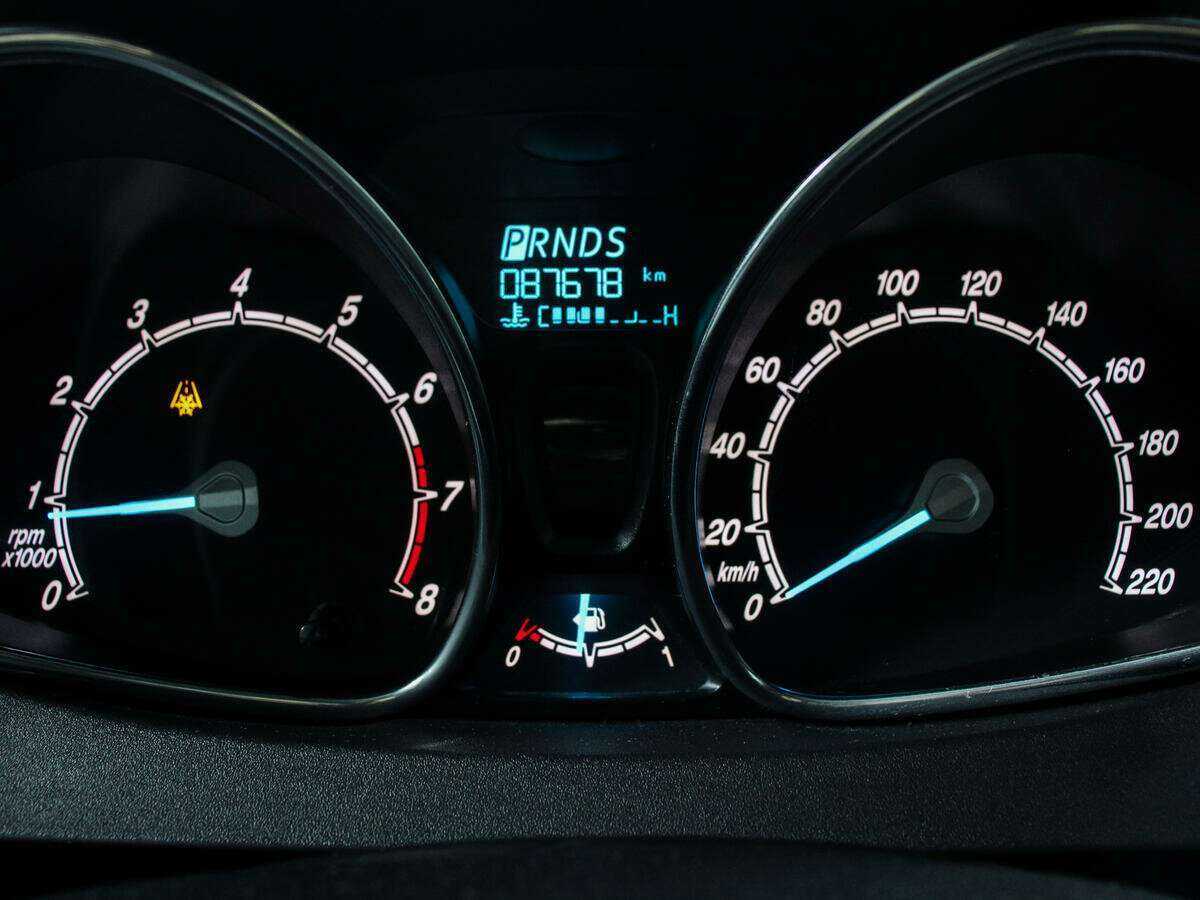 Ford Fiesta б/у, 2015, Роботизированная. Фото: #10