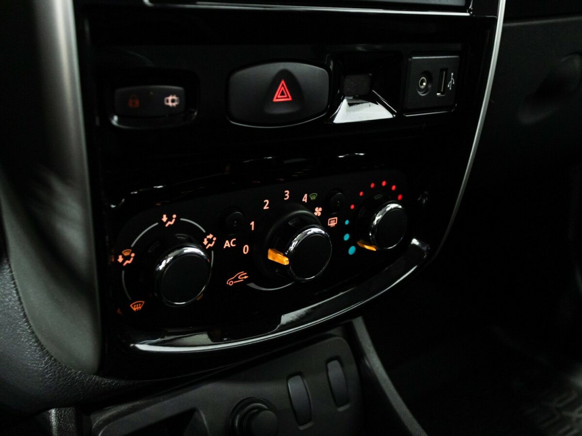 Nissan Terrano б/у, 2014, Автоматическая. Фото: #13