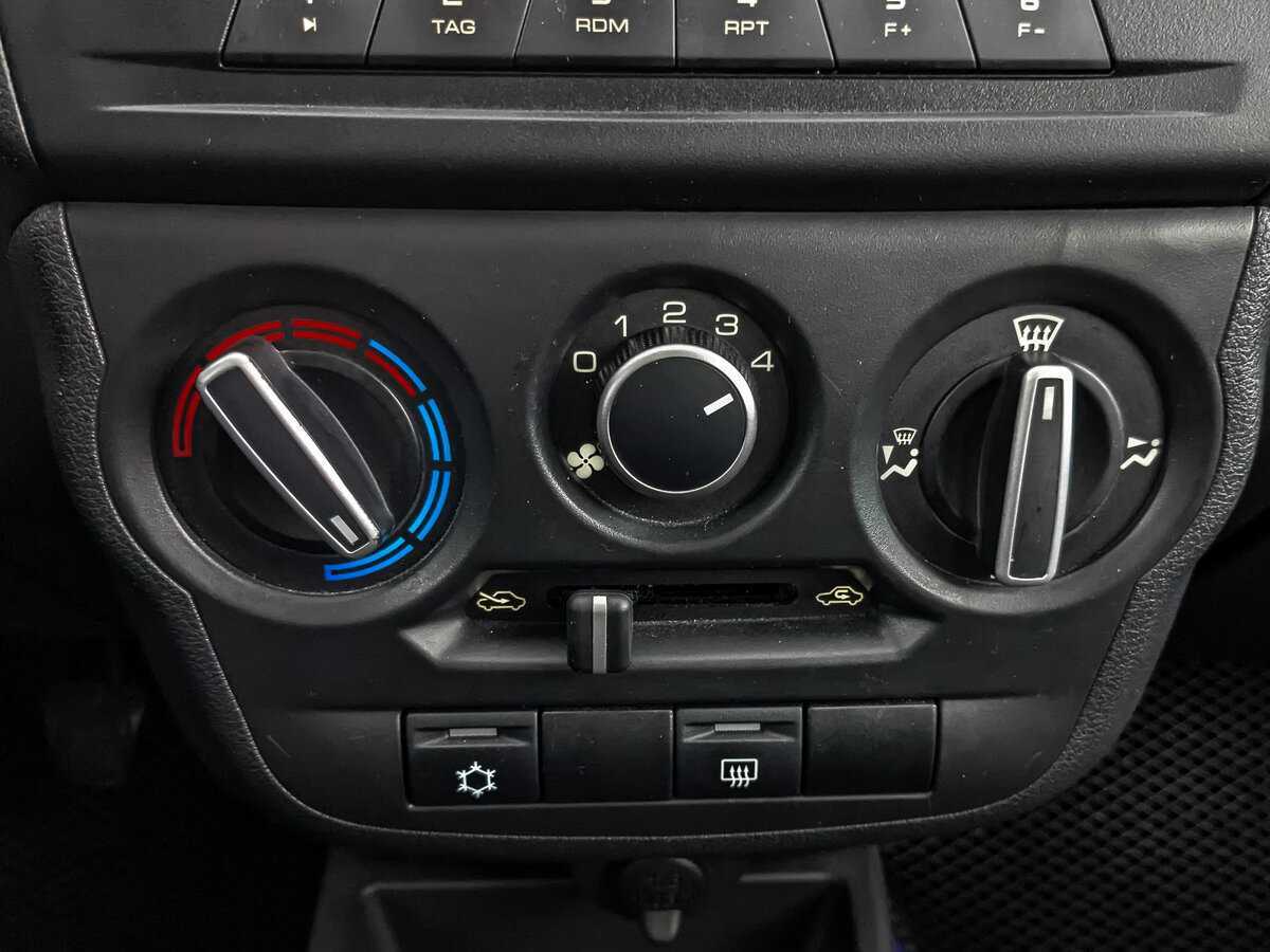 Lada (ВАЗ) Granta б/у, 2020, Механическая. Фото: #21