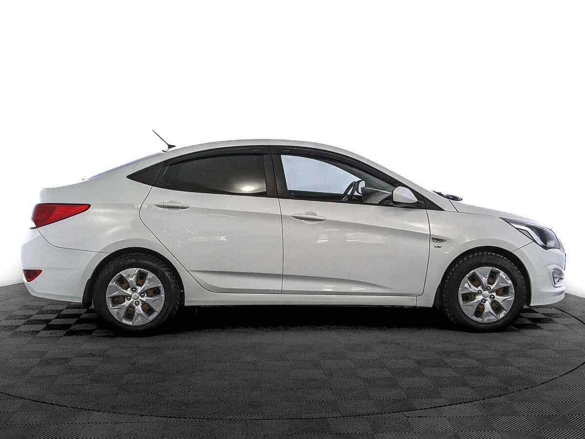 Hyundai Solaris б/у, 2015, Автоматическая. Фото: #2