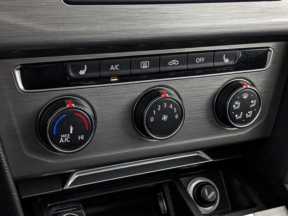 Volkswagen Passat б/у, 2017, Роботизированная. Фото: #20