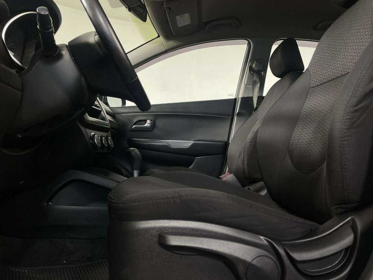 Kia Rio б/у, 2015, Автоматическая. Фото: #9