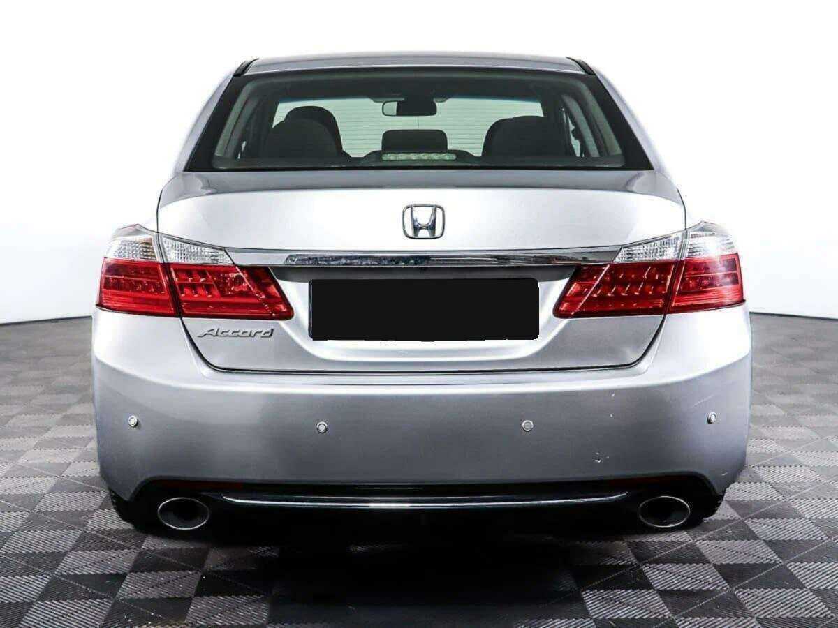 Honda Accord б/у, 2013, Автоматическая. Фото: #5