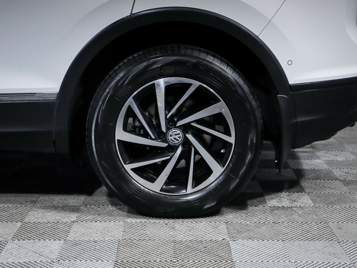 Volkswagen Tiguan б/у, 2018, Роботизированная. Фото: #11