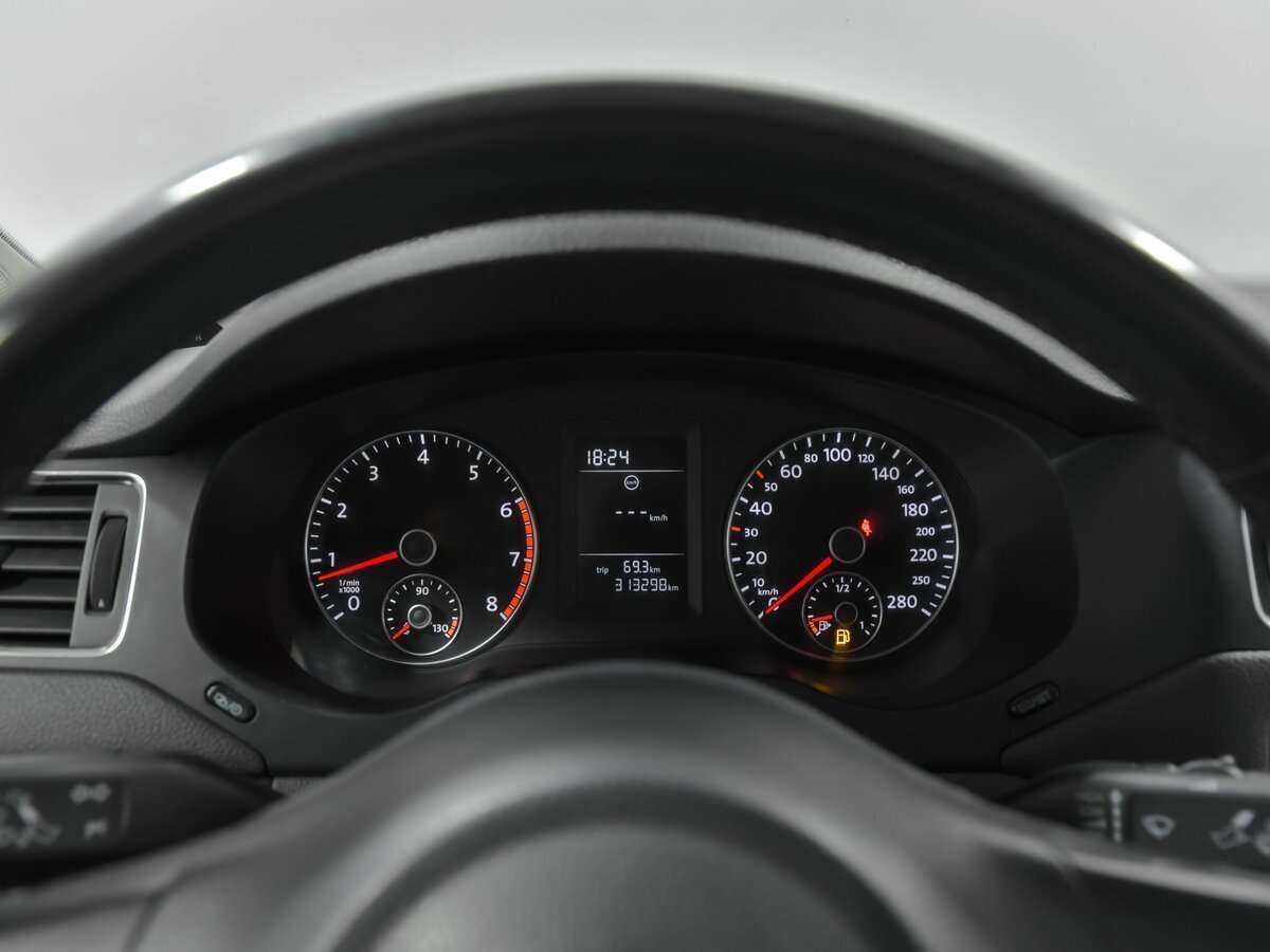 Volkswagen Jetta б/у, 2012, Механическая. Фото: #6