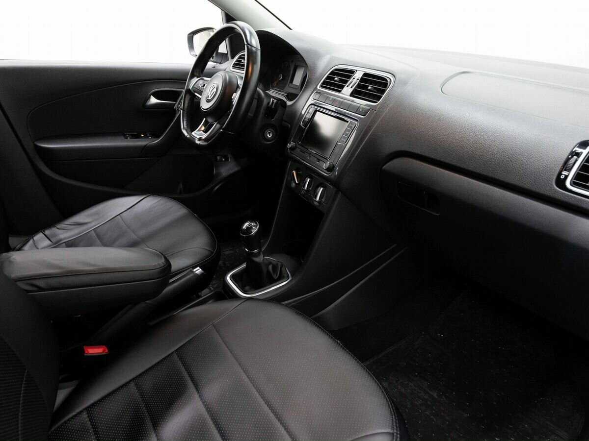 Volkswagen Polo б/у, 2020, Механическая. Фото: #11