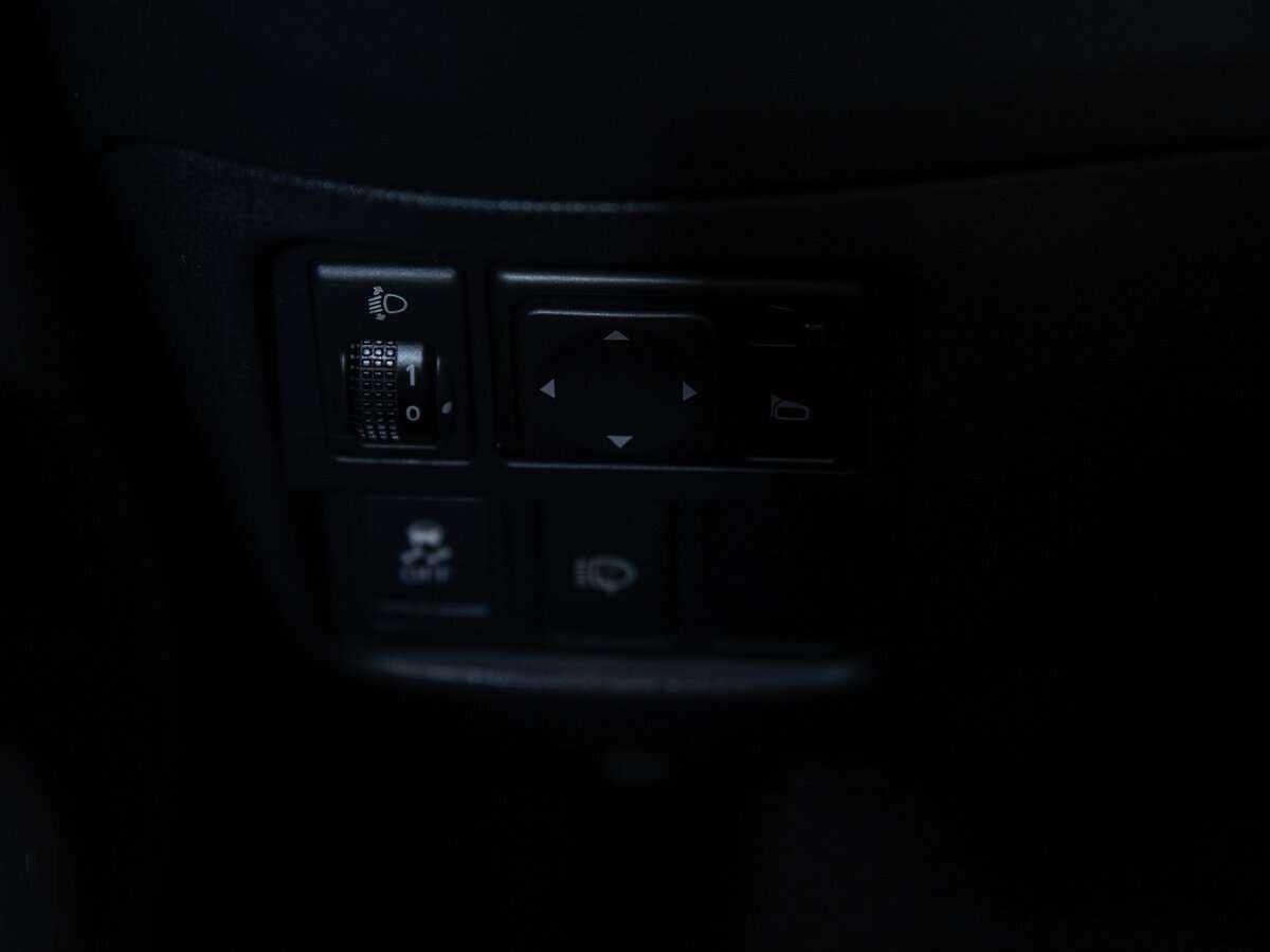 Nissan Juke б/у, 2012, Механическая. Фото: #14