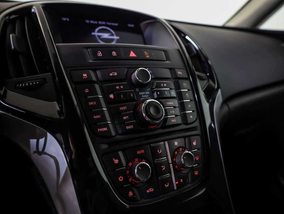 Opel Astra б/у, 2015, Автоматическая. Фото: #12