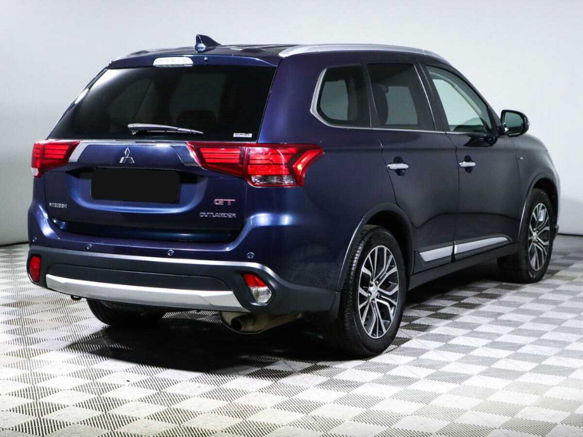 Mitsubishi Outlander б/у, 2017, Автоматическая. Фото: #3