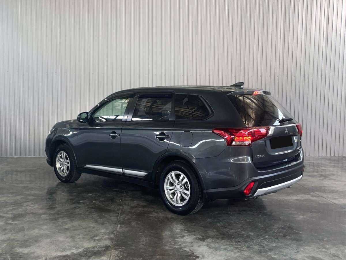 Mitsubishi Outlander б/у, 2018, Вариатор. Фото: #6