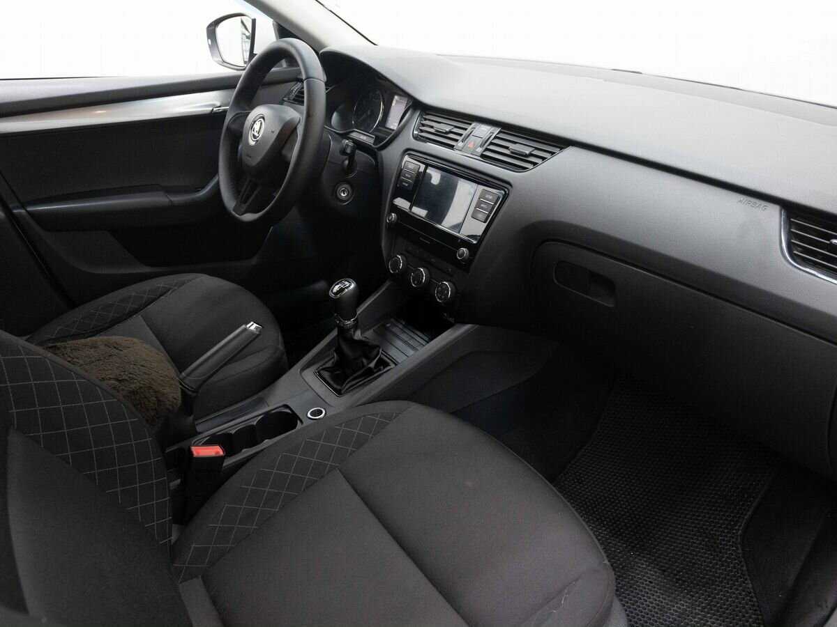 Skoda Octavia б/у, 2018, Механическая. Фото: #11