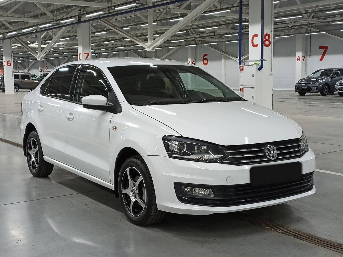 Volkswagen Polo б/у, 2016, Механическая. Фото: #2