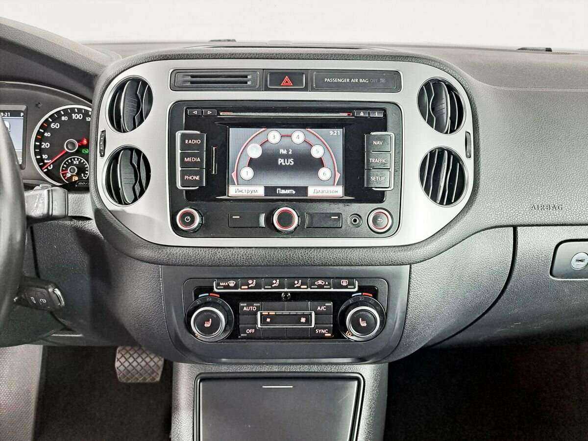 Volkswagen Tiguan б/у, 2013, Автоматическая. Фото: #12