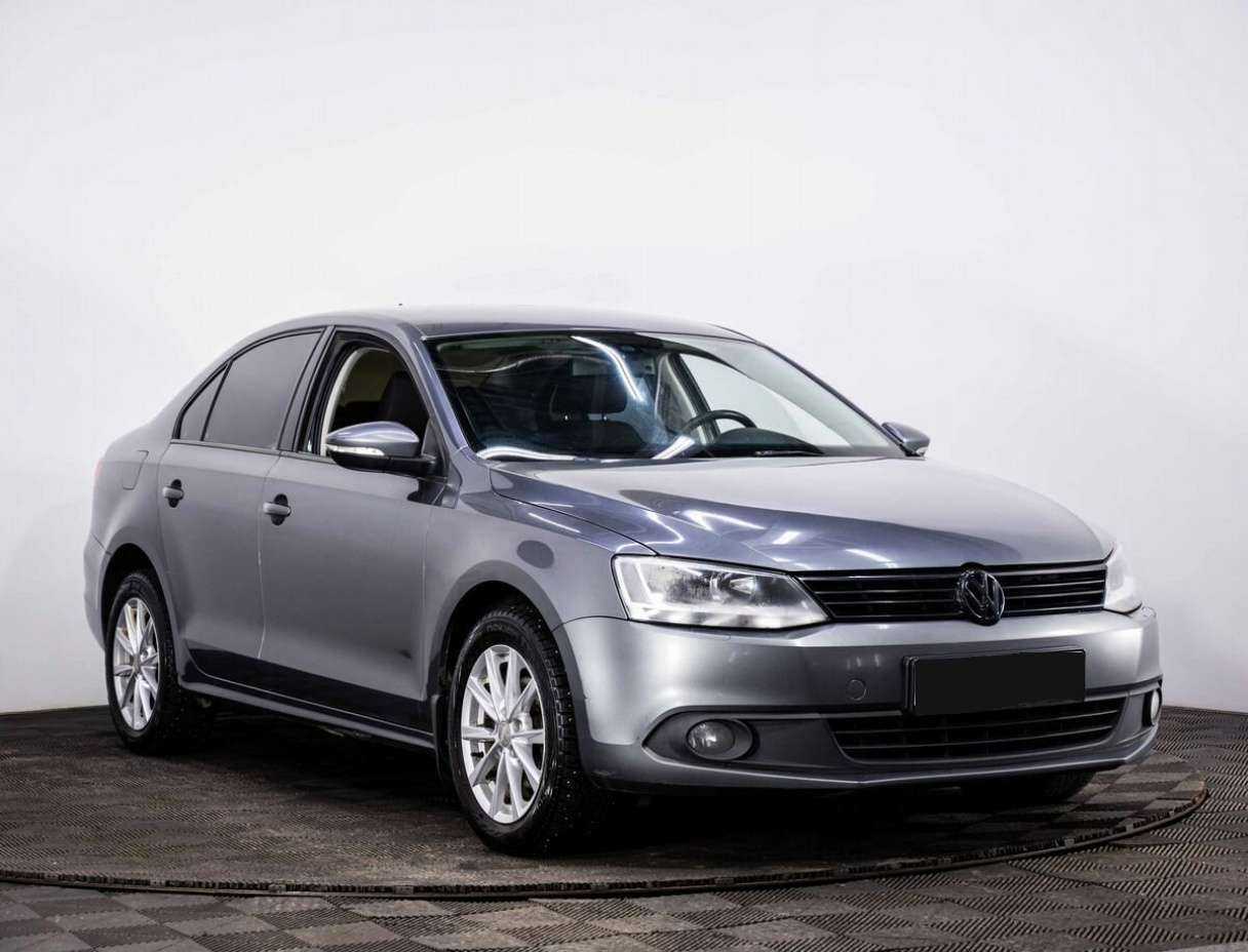 Volkswagen Jetta б/у, 2012, Автоматическая. Фото: #2