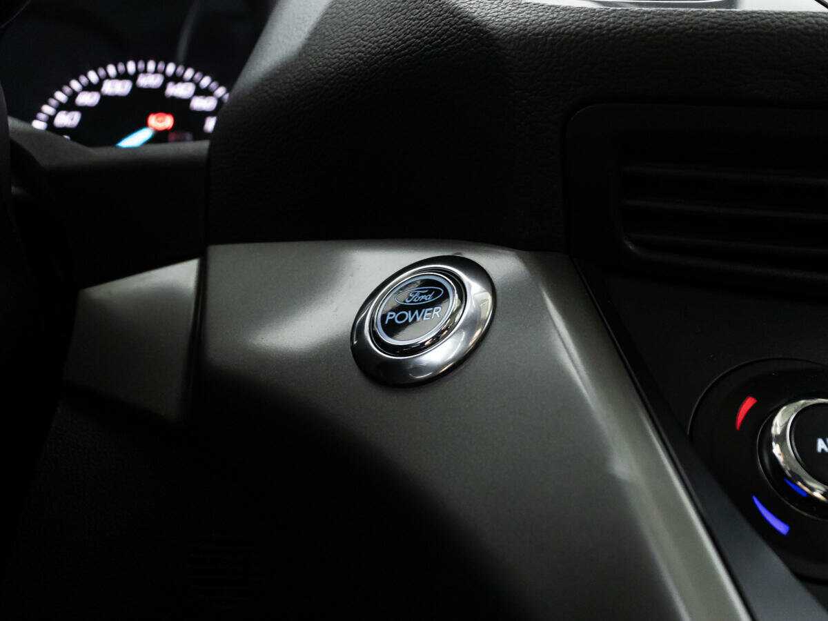 Ford Kuga б/у, 2013, Механическая. Фото: #15