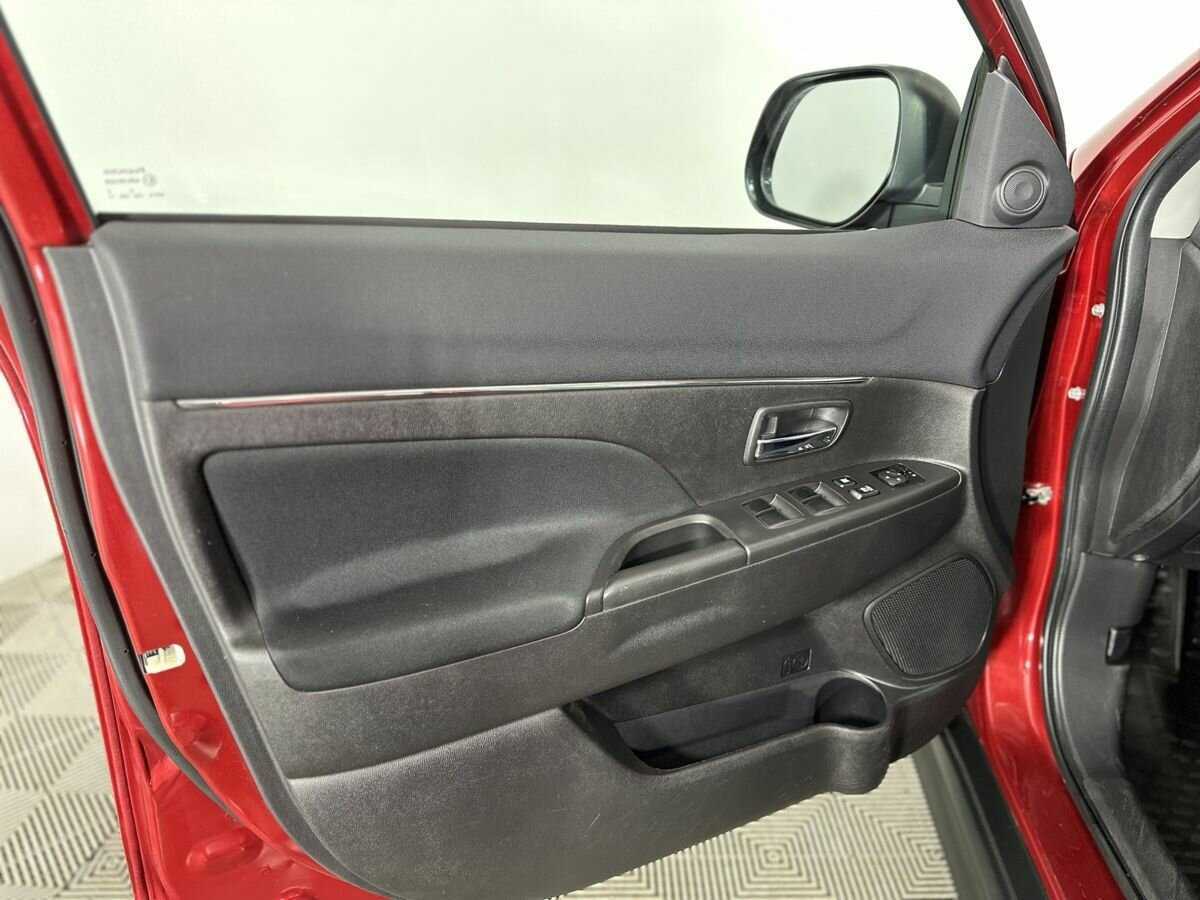 Mitsubishi ASX б/у, 2013, Механическая. Фото: #7