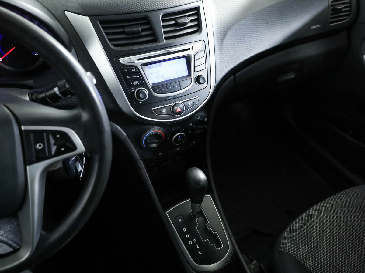 Hyundai Solaris б/у, 2013, Автоматическая. Фото: #18