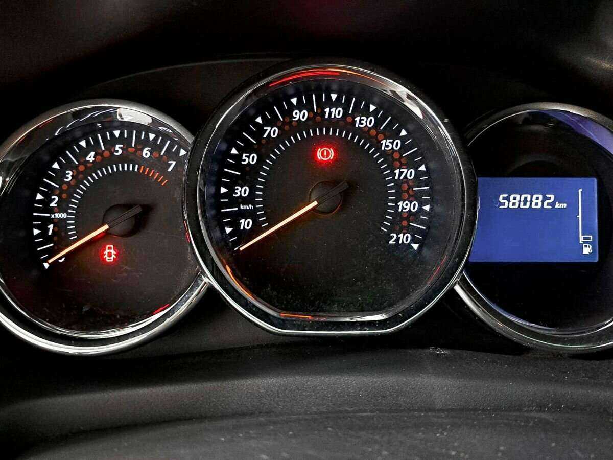 Renault Sandero б/у, 2016, Автоматическая. Фото: #9