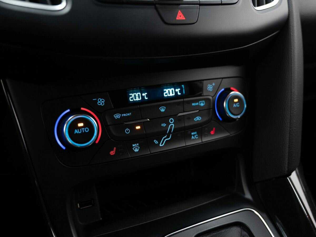 Ford Focus б/у, 2016, Автоматическая. Фото: #19