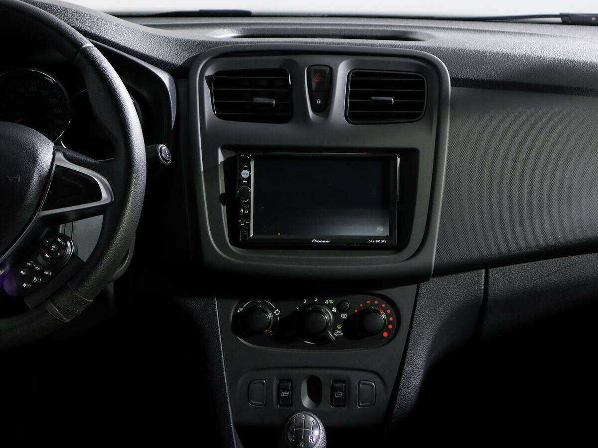 Renault Logan б/у, 2020, Механическая. Фото: #12