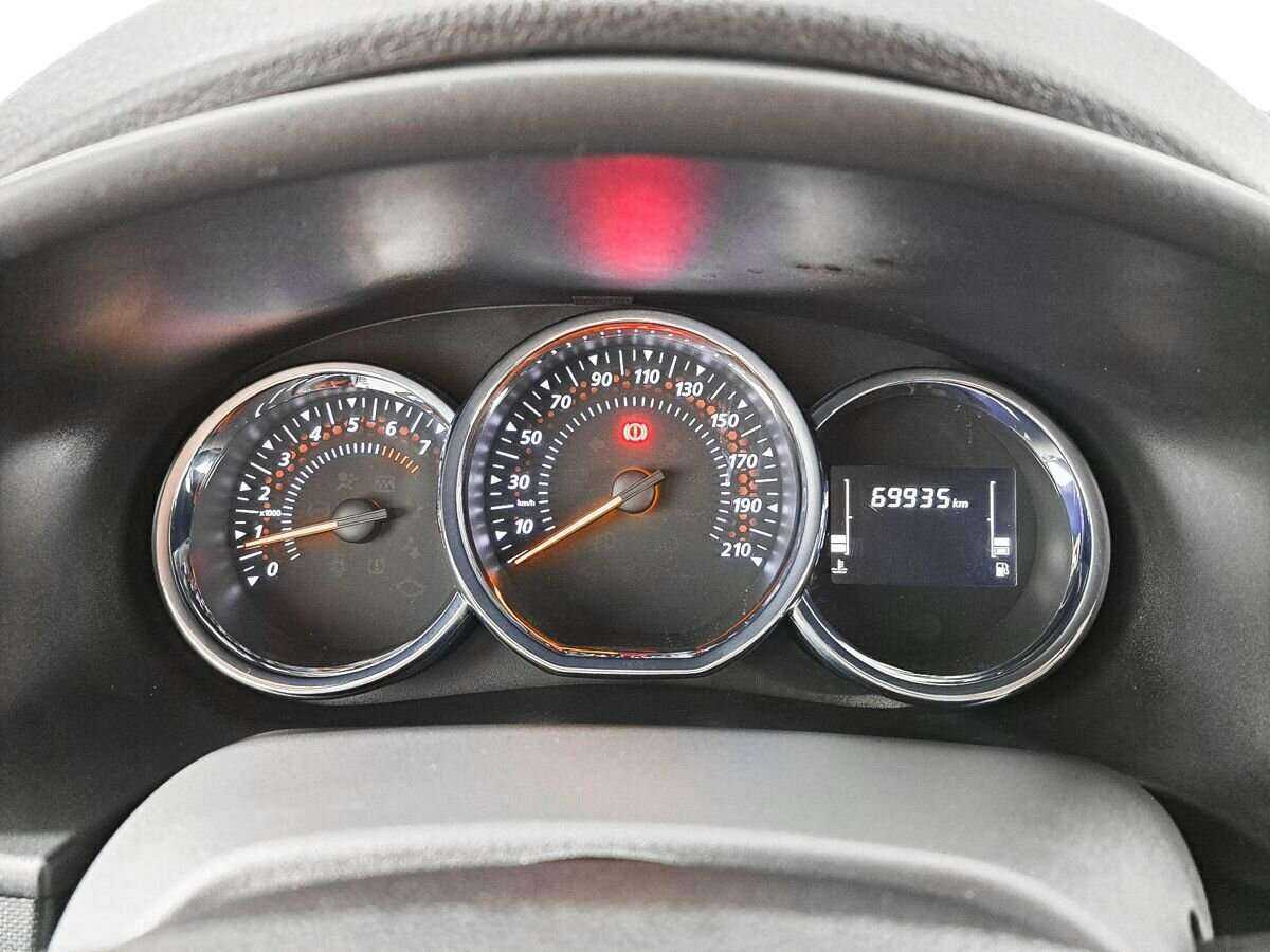 Renault Sandero б/у, 2019, Механическая. Фото: #10