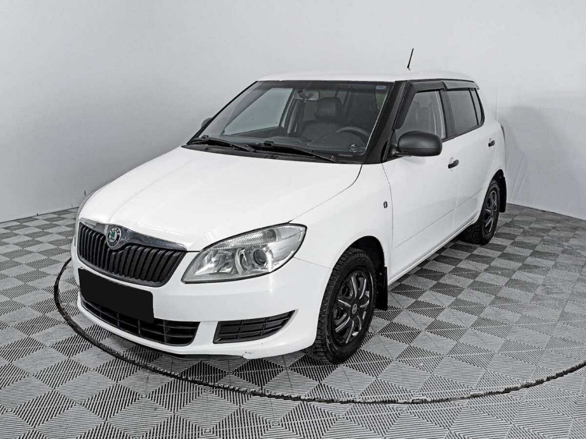 Skoda Fabia б/у, 2012, Механическая. Посмотреть фото