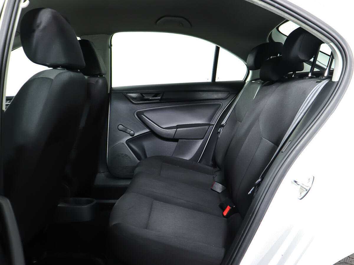 Skoda Rapid б/у, 2017, Механическая. Фото: #9