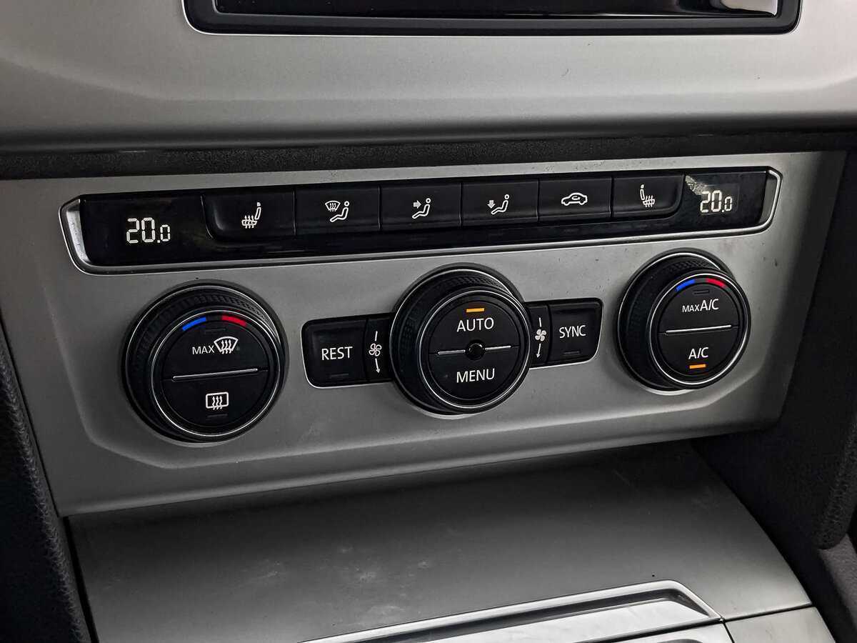 Volkswagen Passat б/у, 2016, Роботизированная. Фото: #24