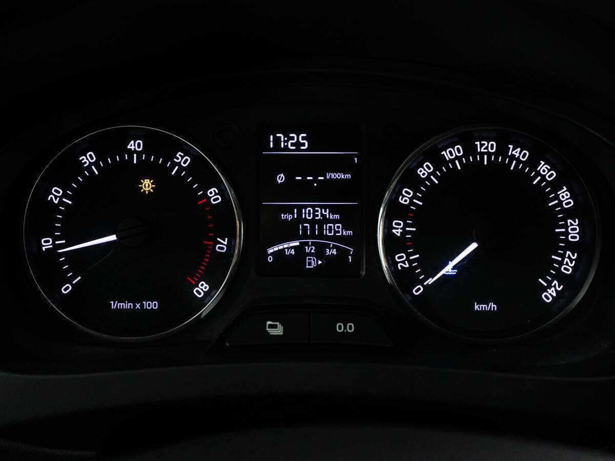 Skoda Rapid б/у, 2014, Механическая. Фото: #11