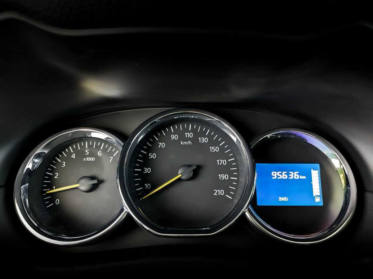 Renault Duster б/у, 2016, Механическая. Фото: #10