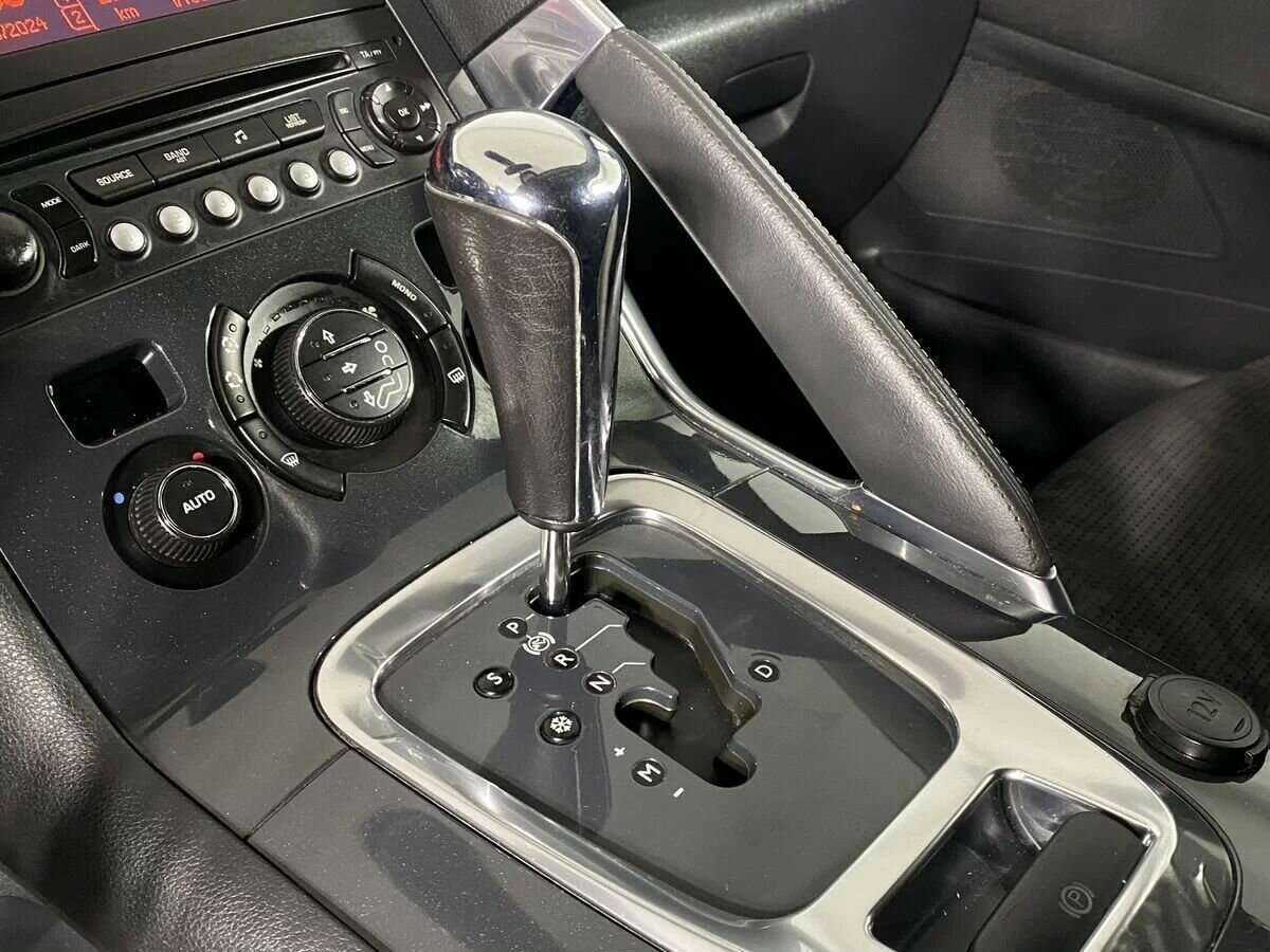 Peugeot 3008 б/у, 2012, Автоматическая. Фото: #11