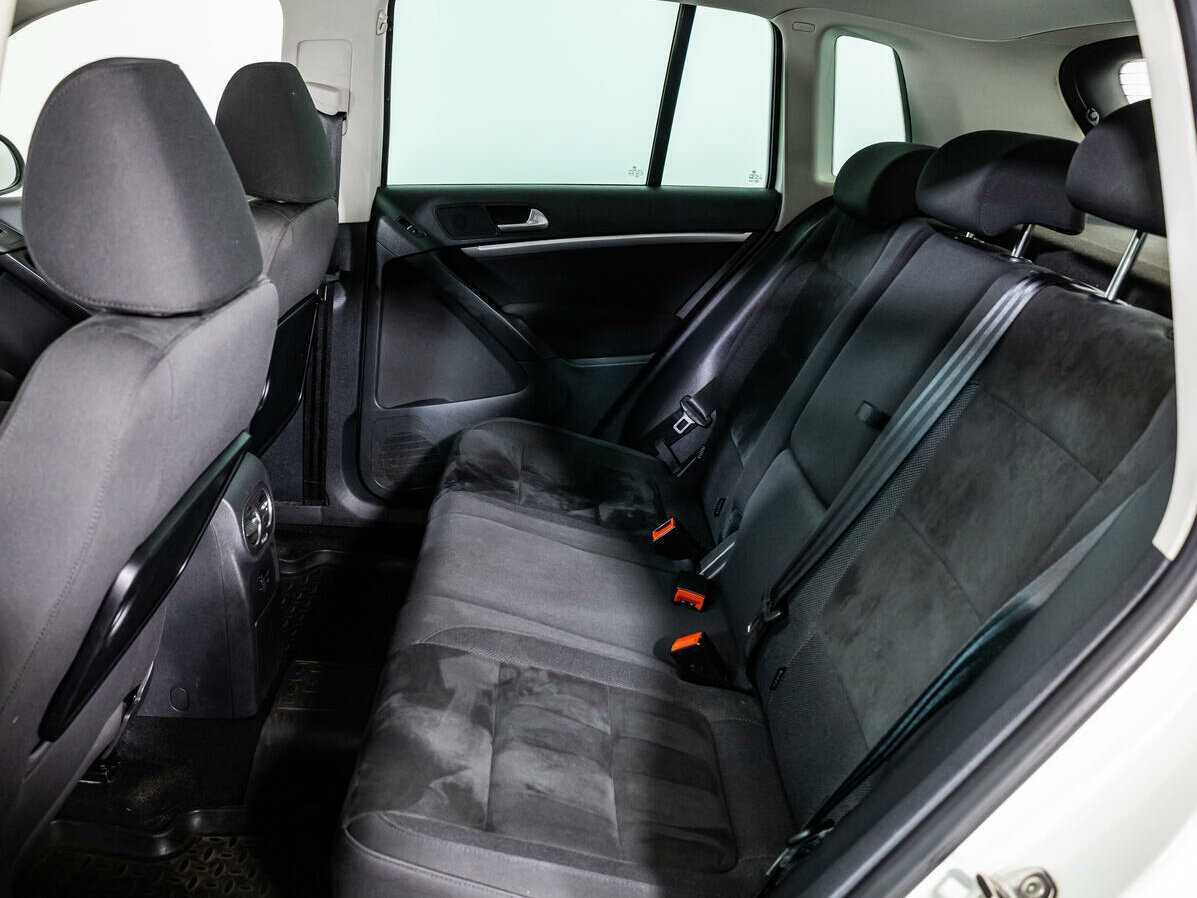 Volkswagen Tiguan б/у, 2012, Автоматическая. Фото: #7