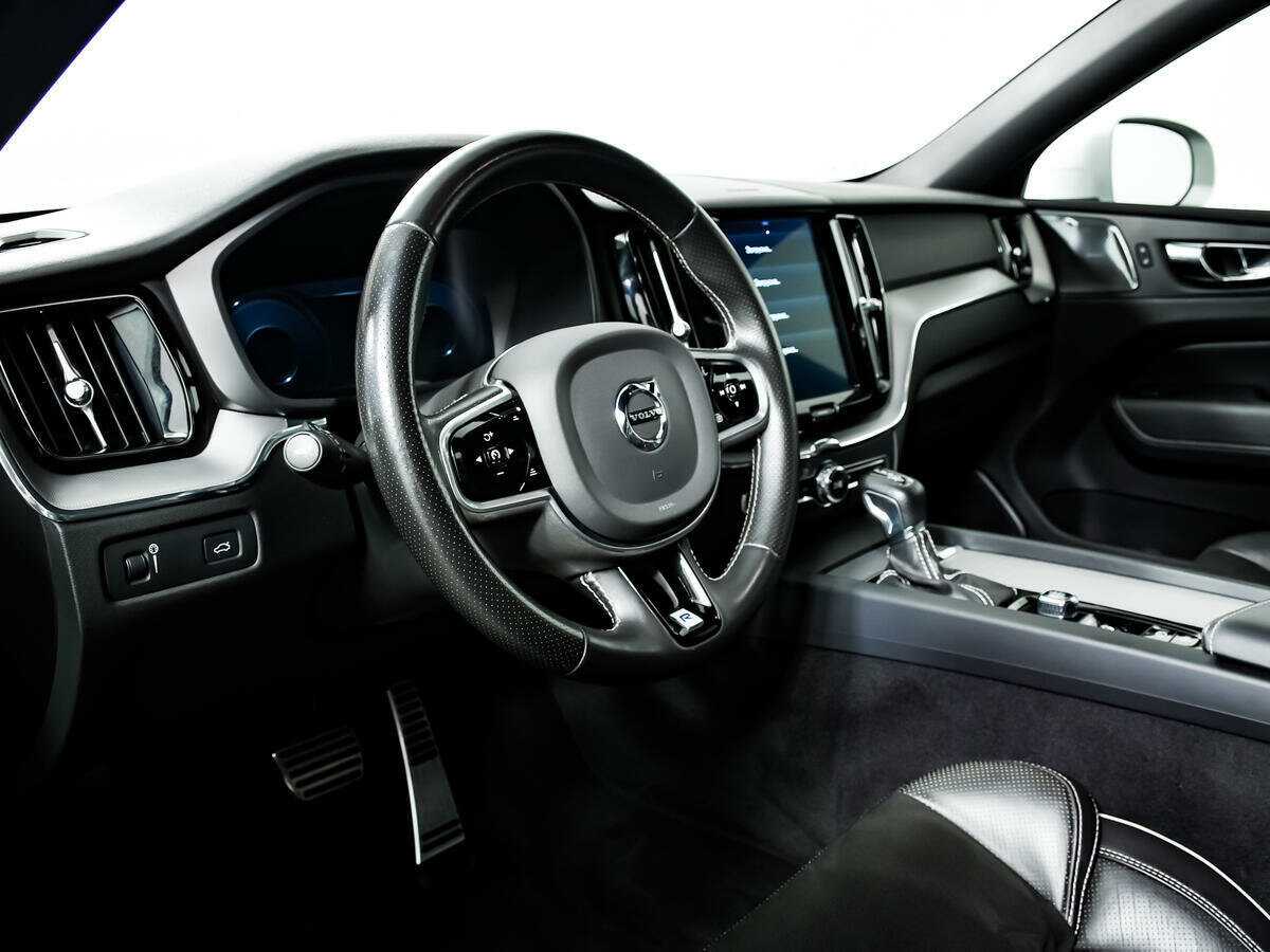 Volvo XC60 б/у, 2019, Автоматическая. Фото: #12