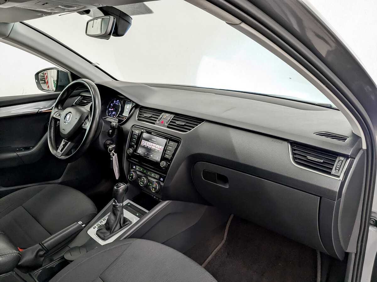 Skoda Octavia б/у, 2016, Роботизированная. Фото: #10