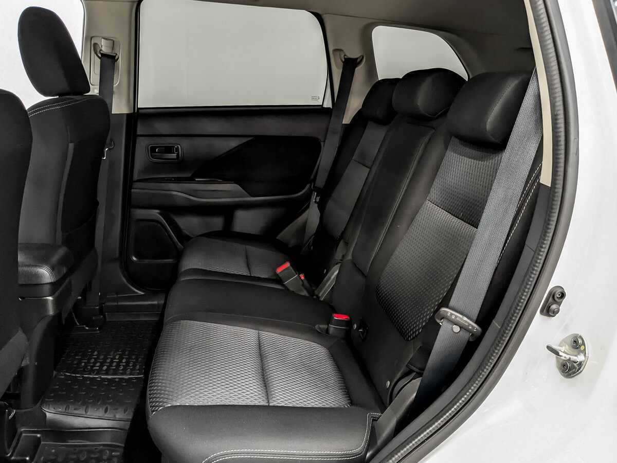Mitsubishi Outlander б/у, 2015, Вариатор. Фото: #11