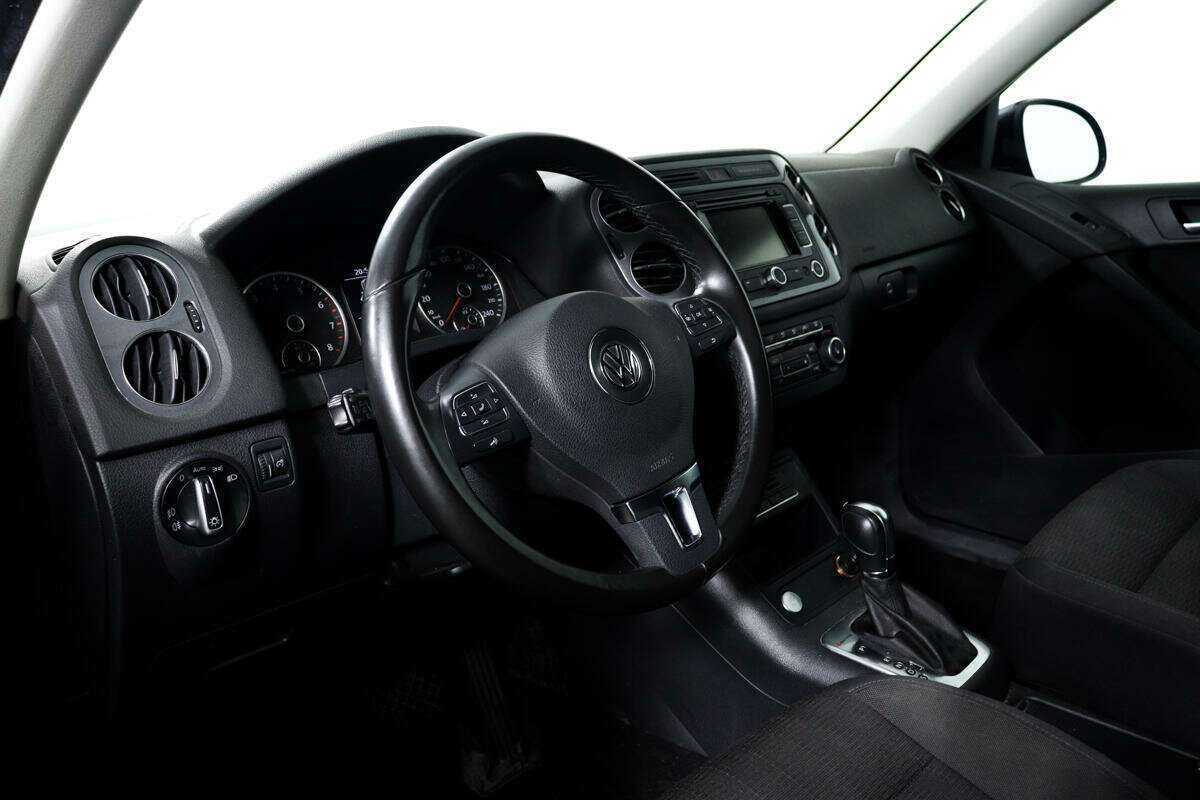 Volkswagen Tiguan б/у, 2013, Автоматическая. Фото: #12