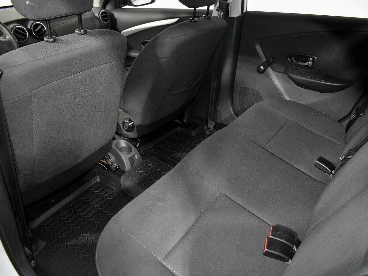 Nissan Almera б/у, 2013, Автоматическая. Фото: #11