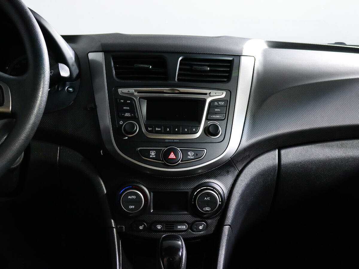 Hyundai Solaris б/у, 2016, Автоматическая. Фото: #10