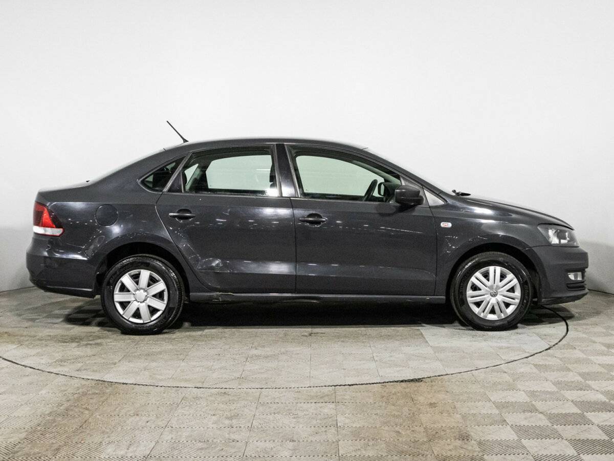 Volkswagen Polo б/у, 2016, Механическая. Фото: #3