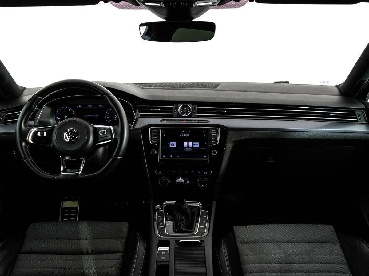 Volkswagen Passat б/у, 2016, Роботизированная. Фото: #9